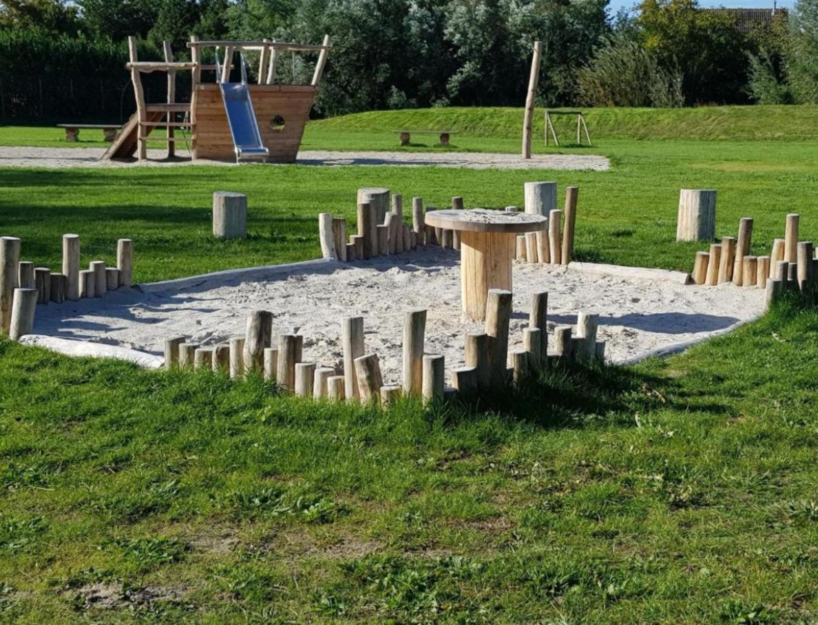 Vakantieverblijf Te Plak Tzummarum المظهر الخارجي الصورة